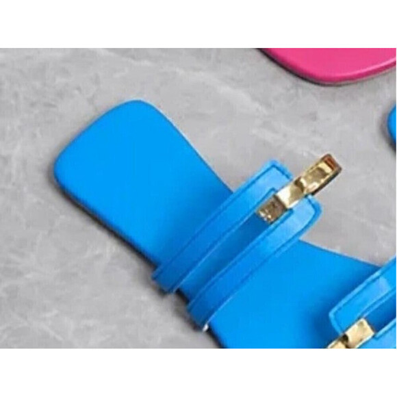 Beach Sandals In Blue - Picture 5 of 5